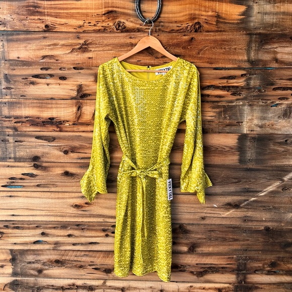 Vicky Tiel Dresses & Skirts - VICKY TIEL | NWT Lime Green Sequin Dress S